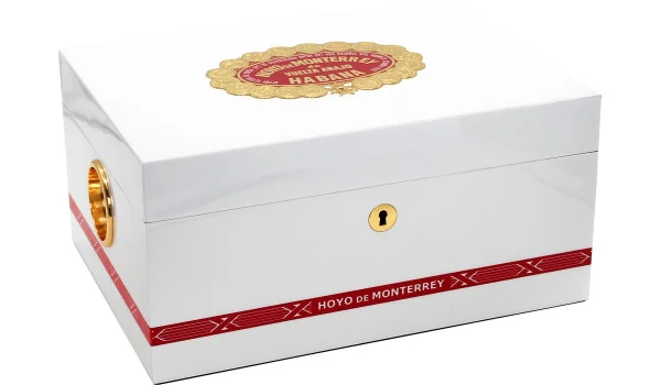 Hoyo de Monterrey Global Brand Humidor 30-50 Cigars