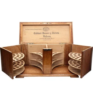 Historic Romeo y Julieta Cedros de Luxe No. 1 Humidor